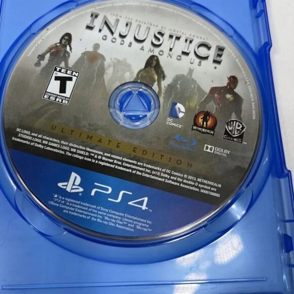 Injustice: Gods Among Us -- Ultimate Edition‎ (Sony PlayStation 4, 2013)